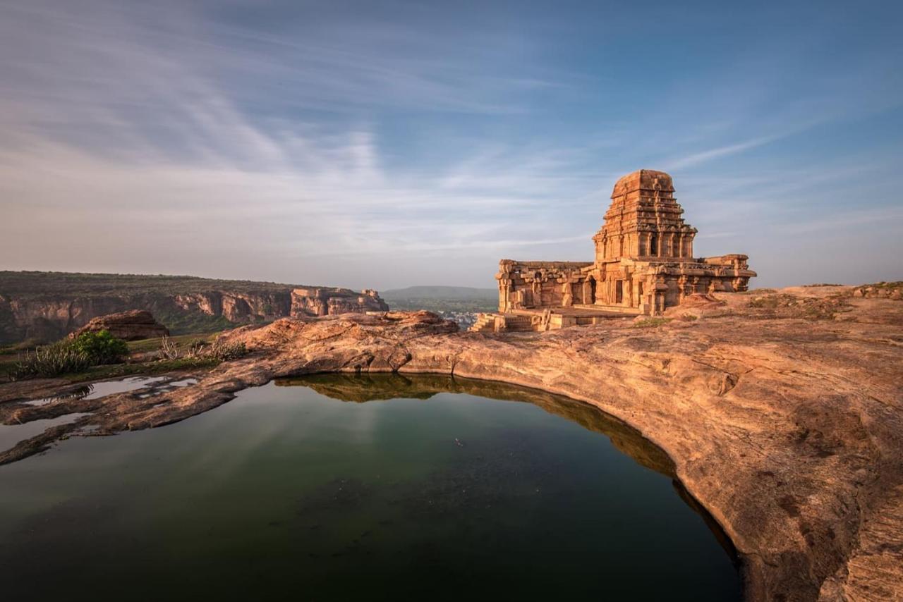 Agastya Villa By Veo - Part Of Stayvista Badami Exterior photo
